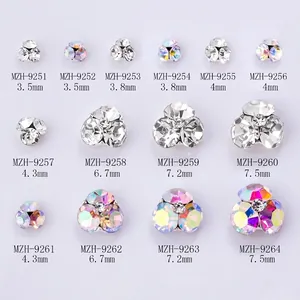 Strass fleurs 3D pour nail art en différentes tailles allant de 3,5 mm à 7,5 mm