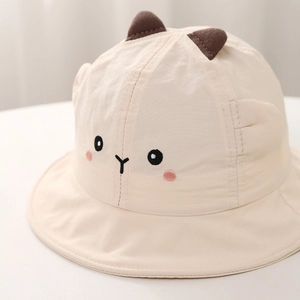 Chapeau bob bébé crème avec oreilles 3D et broderie animale pour protection solaire été