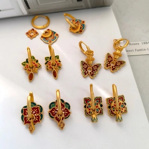 Modern Chinese style enamel hoop earrings set with colorful floral and butterfly patterns