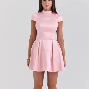 Abito Mini In Raso Rosa Schiena Scoperta Collo Alto Senza Maniche Sexy Abito Da Festa Linea A