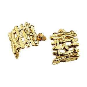 Elegant gold-plated woven metal earrings with vintage hollow design for daily wear