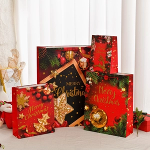 Christmas Gift Bags Paper With Gold Stamping Patterns Reindeer Tree Star Festive Handheld Gift Wrap For Party Favors Holiday Presents