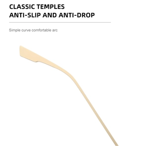 Dettaglio dell'asta dorata degli occhiali con design ergonomico ad arco antiscivolo