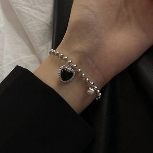 Vintage Heart Beaded Bracelet Women Alloy Silver Color With Black Heart Pendant And White Artificial Pearl Hip Hop Chic Style