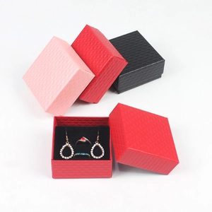 Square textured jewelry gift box set in black red and pink with sponge inserts