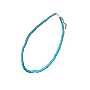 Irregular turquoise disk beaded necklace with silver adjustable lobster clasp closure
