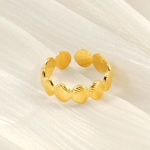 Bague Ouverte En Acier Inoxydable Plaqué Or 18K Texture Coquille Réglable Bord Ondulé Bijoux Mode Pour Femmes