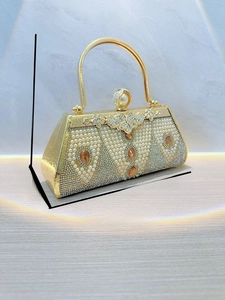 Elegant gold evening bag with pearls and rhinestones, size 22cm x 20cm, 502g weight