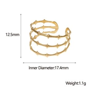 Detail showing dimensions of golden triple-layer thorn open ring with 17.4mm inner diameter
