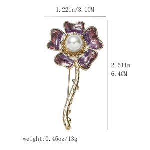 Detail view of purple daisy brooch with pearl center including size and weight specs
