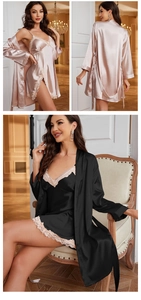 Détails de l'ensemble de pyjama en satin avec dentelle délicate, nuisette et robe assortie