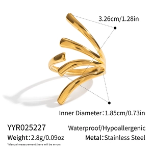 Detail of waterproof gold spiral layered stainless steel ring showing size dimensions
