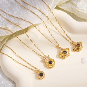 Elegant Copper Crown Pendant Necklace For Women 100 Languages I Love You Projection Rhinestone Gold Plated Romantic Jewelry Gift
