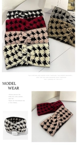 Détail des bandeaux en tricot à motif pied-de-poule en plusieurs coloris d'hiver