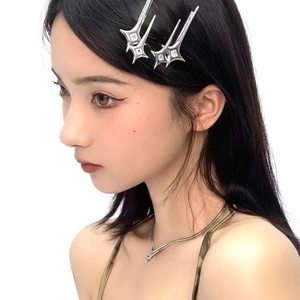 Sparkling Star Hair Clips Silver Color Alloy Zirconia Y2K Millennial Style Side Barrettes For Women