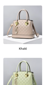 Vue détaillée des sacs kaki et vert clair avec texture gaufrée et pendentifs feuilles