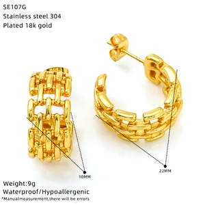 Detailed specs of hollow C-shaped earrings with 18k gold plating on stainless steel