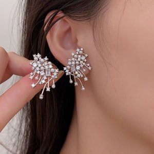 Starry Nebula Artificial Pearl Stud Earrings With Zircon Firework Geometric Copper Elegant Accessories For Women Chic Jewelry