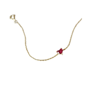 Elegante bracciale in argento S925 placcato oro 14k con pietra rossa a forma di cuore