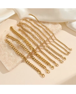 Detailed comparison of various width gold Cuban link bracelets with lobster clasp closures