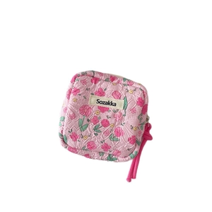 Pink quilted floral sanitary napkin storage bag with zipper for girls and women