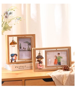 Detail of 6-inch rotating wooden picture frame with built-in decorative night light lamp