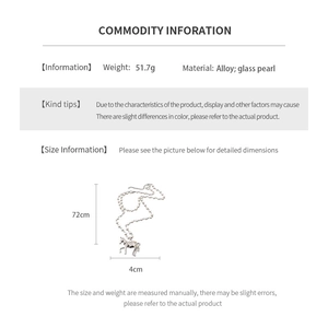 Detailansicht der zweilagigen Perlenkette mit Pferdeanhänger und Legierungskette