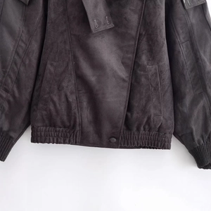 Veste de motard grise en daim avec taille élastique et détails d'épaulettes militaires