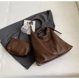 Brown soft leather tote bag set including main shoulder bag and small inner pouch