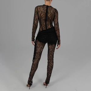 Tuta sexy da donna in pizzo nero trasparente con maniche lunghe e vestibilità slim moderna