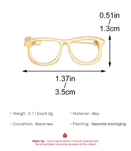 Detailed size chart for golden hollow glasses brooch showing dimensions 3.5cm and 3.2g weight