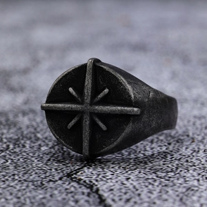 Vintage punk viking compass ring with distressed silver finish and nautical star engraving