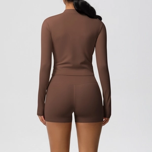 Deep brown double-sided brushed yoga set with slim fit zip jacket and high-waist shorts