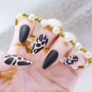 Matte Leopard Print Künstliche Nägel Mandelform Lang Falsche Nägel Schwarz Tiermuster Vollabdeckung ABS Wiederverwendbar Maniküre