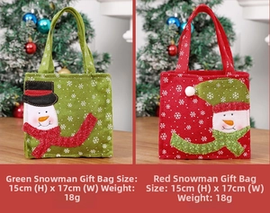 Detail of Christmas gift bag with snowman embroidery and 15x17cm size specifications
