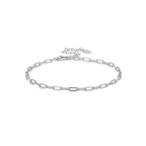 Detailed macro view of S925 sterling silver paperclip chain bracelet with lobster clasp