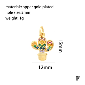 Détail du pendentif cactus en zircon coloré et cuivre plaqué or avec dimensions