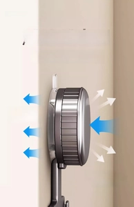Détail du crochet à ventouse sous vide gris avec bouton d'évacuation pour mur