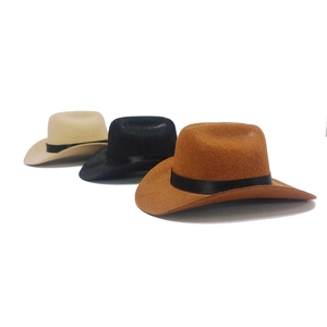 Cowboy-Filzhüte für Haustiere in Braun Schwarz und Beige mit Stern-Dekoration