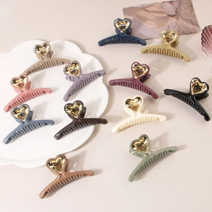 Heart Shaped Hair Claw Clip Plastic Resin Shark Hairpin Minimalist Elegant Hair Accessories For Women