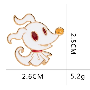Spilla smaltata cane fantasma Zero con naso a zucca e occhi rossi 2,6cm x 2,5cm