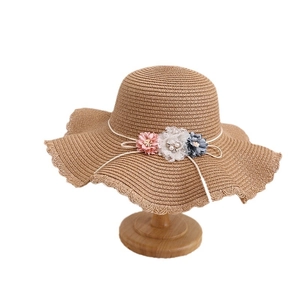 Chapeau de soleil d'été en paille pour femmes et enfants avec fleurs décoratives