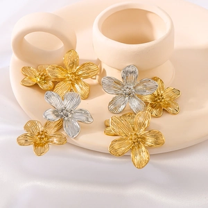 French Retro Flower Pendant Earrings 18K Gold Plated Stainless Steel Exaggerated Elegant Jewelry For Women