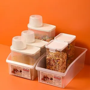 Transparent plastic kitchen storage bin set with airtight lids and handles for fridge organizing