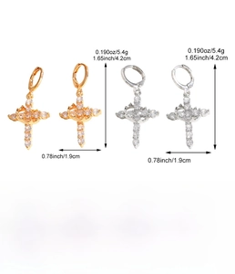 Detailed measurement chart showing dimensions and weight of crown cross earrings