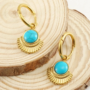 French style 18K gold fan-shaped earrings with blue turquoise inlay on natural wood