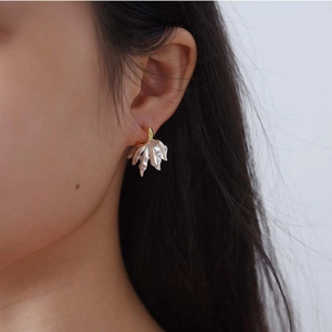 Orecchini a cerchio creativi in argento 925 a forma di foglia con ganci dorati