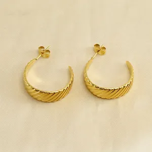 Minimalist 18K gold-plated stainless steel earrings with spiral textured finish