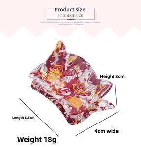 Detailed size chart of pink marble acrylic cat hair claw clip showing dimensions and weight