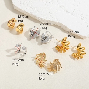 Titanium steel earrings set with hammered U-shape and zircon designs in gold and silver